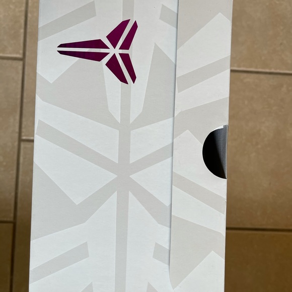 Kobe 9 Black History Month size 11,in original box - Picture 6 of 12